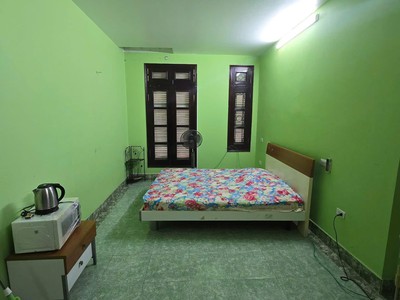 Cho thuê nhà mặt phố đê trần khát chân, 95 m2  6 tầng-10 ngủ, 5 vệ sinh, giá 32 triệu ctl 4