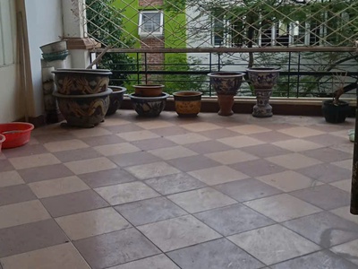 Cho thuê mbkd ngõ ô tô huỳnh thúc kháng, 72m2 x 4 tầng, mt 7.2m, 40 triệu/th 2