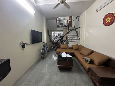 Bán đất tặng nhà ngọc lâm 65m mặt tiền 4,6m 3 tầng đủ công năng -nhỉnh 5 tỷ  thương lượng 0