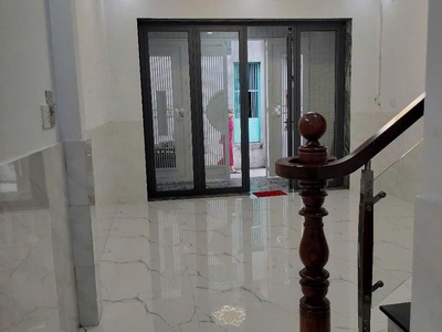 Bán nhà 2 tầng - 4 phòng ngủ ,mới tinh - vị trí đẹp - giá tốt-diện tích đất: 69m   ngang 4,2m x dài 2