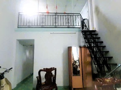 Cho thuê nhà nguyên căn có gác tại đường lý tế xuyên linh đông 0