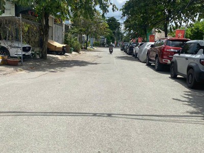 Bán nhà 2 tầng hẻm xe hơi 57m2 quốc lộ 13 hiệp bình phước thủ đức 5.2 tỉ tl 0