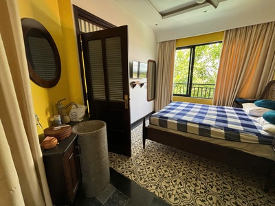 Villa mt Nguyễn Tri Phương - ngay ven sông lớn Thu Bồn cần bán 0