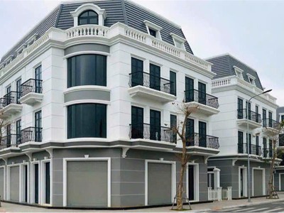 Bán gấp     cắt lỗ hơn 30 1 căn góc vincom điện biên duy nhất- đẹp nhất dự án - shophouse trung 1