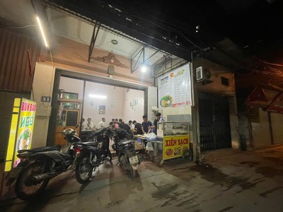 Sang quán bún đậu   nem nướng   khu vực đông dân cư sinh viên , cạnh ngay các trường đại học 4