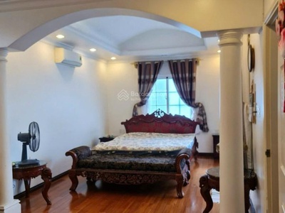 Bán biệt thự cao cấp, 153m2 - 3 tầng 8.5x18m, đường 12m, thông thoáng, giáp quận 8 - 14.5 tỷ  tl 4
