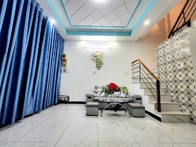Hot, hàng hiếm, bán gấp nhà căn góc mới đẹp hưng phú  p9, q8  dt:24m2 4.2 x6m  3t, 2pn, 3wc chỉ 1