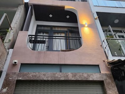Nhà hxh đường hồ biểu chánh phường 11 phú nhuận. 1