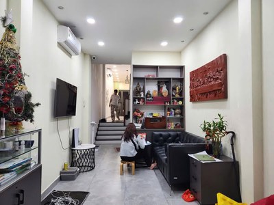 Nhà hxh đường hồ biểu chánh phường 11 phú nhuận. 2