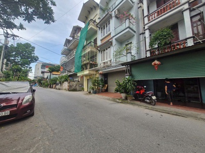  mặt phố, ô tô, kinh doanh, 2 mặt ngõ, đường bờ sông đang mở, thông sang tố hữu, giá trị càng 4