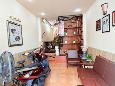 Thành thái   tô hiến thành   q.10   46m    2 tầng btct   hxh đổ cửa   giá 10.x tỷ tl 1
