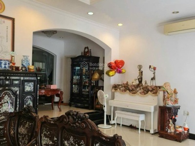 Bán biệt thự cao cấp, 153m2 - 3 tầng 8.5x18m, đường 12m, thông thoáng, giáp quận 8 - 14.5 tỷ  tl 3