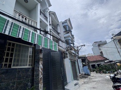Nhà thới an 04 phường thới an 60m2 3 tầng chỉ 5 tỷ 7 tl. 0
