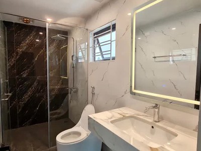 Nhà đẹp ở luôn ô tô vào nhà phố cổ linh 43m2 x 6 tầng mặt tiền 5m,13.2 tỷ long biên. 1