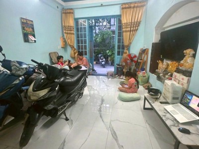 Bán nhà hẻm lạc long quân, phường 8, tân bình  4 12  3 lầu chỉ 7 tỷ 0