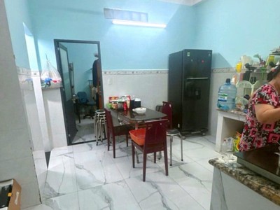 Bán nhà hẻm lạc long quân, phường 8, tân bình  4 12  3 lầu chỉ 7 tỷ 1