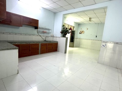 Nhà 110m  tam châu tam bình   sổ riêng   sân rộng   gần bv thủ đức   giá chỉ 3.6 tỷ 0