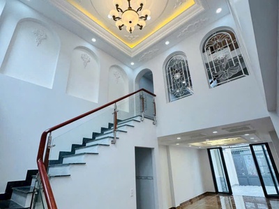 Bán mặt tiền đường quận 12 nhỉnh 10 tỷ 2