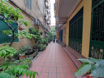 Bán nhà dân xây thanh xuân  - nhà cao cửa rộng- anh ninh tuyệt đối- 40m2 0