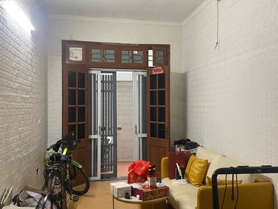 Cho thuê nhà mp cù chính lan, 51m2  3 tầng-mt3m- 4 ngủ, 3 wc 17,5triệu/th 1