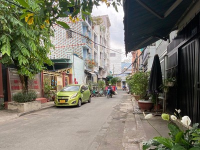 Nhà khu vip bành văn trân, 4 lầu đúc 3pn sân thượng, khu hiếm nhà bán 1
