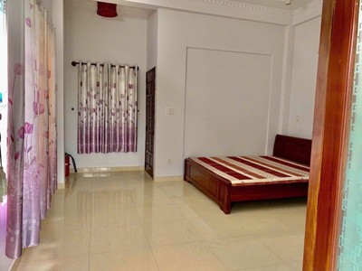 Lô góc mt phong bắc toà căn hộ 120m2, 3 mê, 8 phòng thu 20tr/th, 4.x tỷ 4