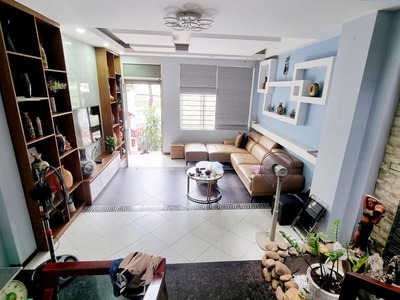 Bán nhà trần bình cầu giấy vị trí đẹp ngõ ô tô tránh- kinh doanh view hồ 75m 19,5 tỷ 2