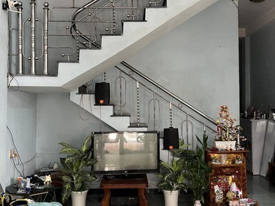 5.4 tỷ nhà mặt tiền sát biển mân thái, 65m2, 2 tầng 0