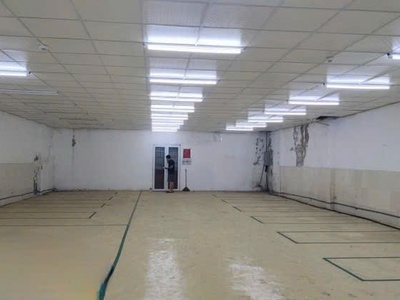 Cho thuê kho xưởng điểm bán hàng online tại thạch bàn , long biên xe container đỗ cửa nền đá hoa 3