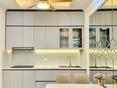 Nhà phạm văn đồng   32m  x 5 tầng   giá 8 tỷ   gần hoàng quốc việt 1
