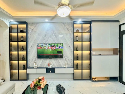 Nhà phạm văn đồng   32m  x 5 tầng   giá 8 tỷ   gần hoàng quốc việt 0