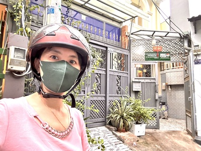 Nhà bán khu cao tầng- đường tôn thất thuyêt- gần trường học, chợ- cách vài căn ra gặp xe hơi- thông 0