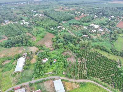 3.200m  đất vườn đá bạc 200 thổ cư  view suối, hồ cá   giá 1,2 triệu/m 1