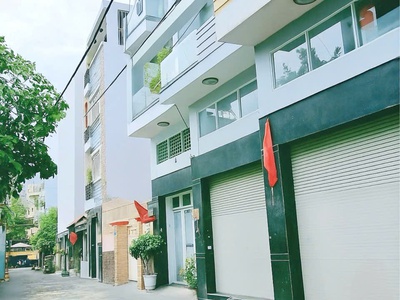 Bán nhà q10- hẻm 6m thông cmt8- ngang hơn 5m- căn góc 3 tầng 3 phòng ngủ nội thất sịn: 11 tỷ nhỉnh 0