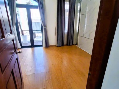 Bán nhà linh đông gần vành đai 2, 4pn, hẻm xe hơi, nhà mới 90 2
