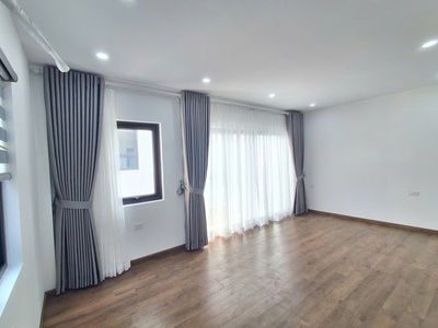  nhà mới koong - lô góc siêu thoáng - thang máy - tđc thanh am   diện tích: 37.5/40m   6 0