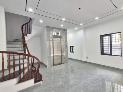 Tđc thanh am - lô góc - nhà mới 6 tầng có thang máy  thanh am  38/42m   6t  6.9m mt  9.2 tỷ 2
