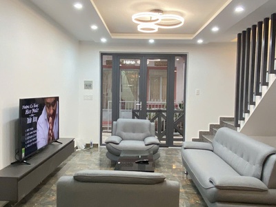 Bán nhà mới xây full nội thất đào duy từ,p. xuân hương - đà lạt - 3pn 1