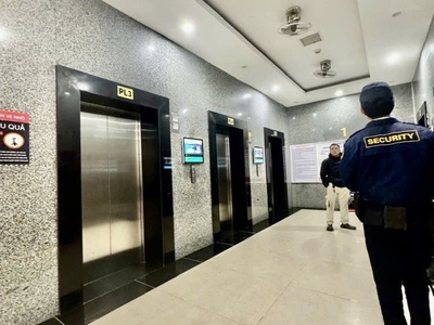 Cần bán căn hộ chung cư hiếm   mặt đường nguyễn chánh   diện tích phù hợp   tầng trung đẹp 4