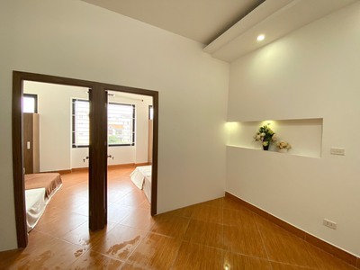 Cho thuê 2pn 1pk cực đẹp, cửa sổ thoáng giá rẻ ngõ 191 phạm văn đồng 0