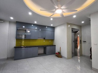 Lô góc - thang máy - hàng xóm vinhomes smartcity- gần ô tô 1