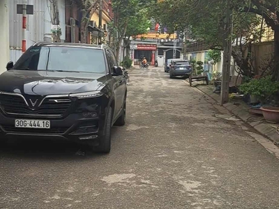 Bán nhà phúc lợi long biên   mặt tiền 6,5m, ô tô đỗ cổng 1