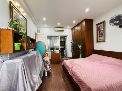 Chung cư 335 cầu giấy 125m 3pn, thoáng 2 mặt, vị trí trung tâm, 8.8 tỷ 2