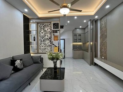 Bán gấp - nhà ngọc thụy - bồ đề  diện tích 45m    5 tầng   nhà mới đẹp   gần ô tô   giá chỉ hơn 6 0
