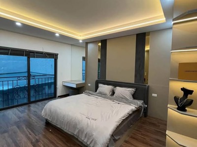 Bán gấp - nhà ngọc thụy - bồ đề  diện tích 45m    5 tầng   nhà mới đẹp   gần ô tô   giá chỉ hơn 6 2