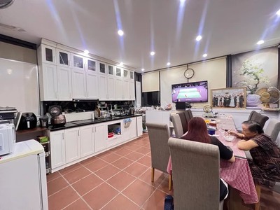 Bán nhà dân xây 52m2 phố trường lâm, 5 tầng, mt 5m, thang máy, ô tô vào nhà, 9.x tỷ 1