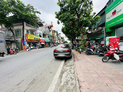 Mặt phố sài đồng 90m2, mt 6m, kinh doanh dòng tiền, vỉa hè rộng, 3 thoáng, nhỉnh 35 tỷ 1