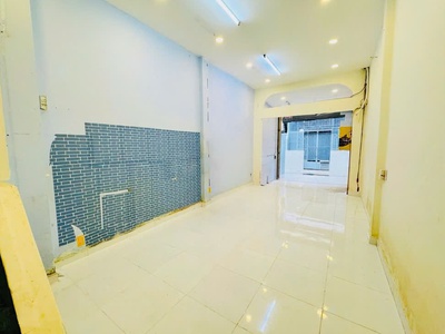 Cách mặt tiền 10m   vừa ở vừa kinh doanh   3 tầng btct 3pn 3wc   44m  sổ a4   chỉ 8.x tỷ. 3