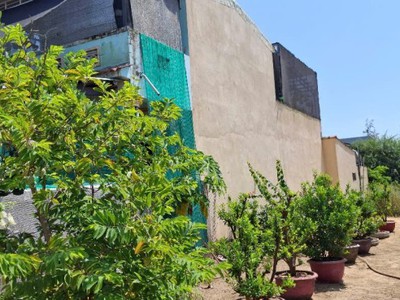 Nhà sân vườn 200m2 điện dương,cách bãi biển thống nhất 4 phút, đường ô tô, hơn 2 tỷ 1