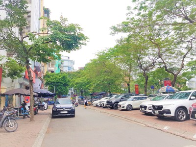 Bán nhà 31 hoàng cầu   phân lô cán bộ   mặt tiền 5m   ô tô   gần vườn hoa   62m  x 5t   21,7 tỷ 1